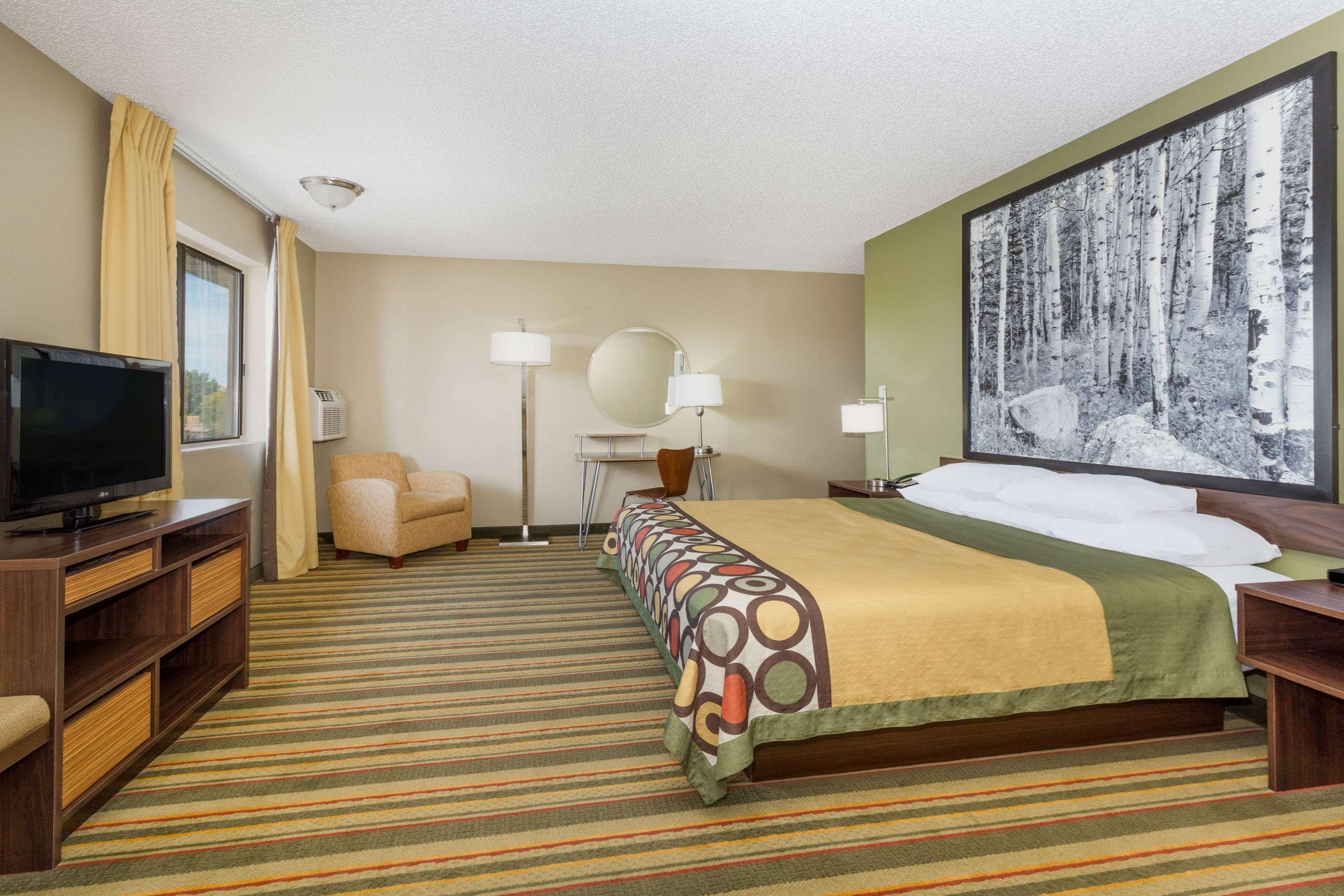 Motel Super 8 By Wyndham Montrose Extérieur photo