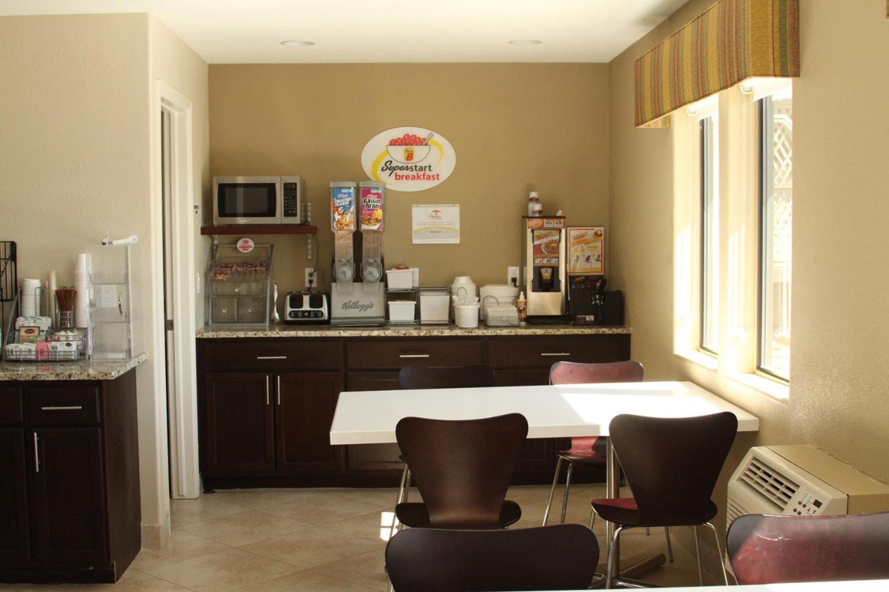 Motel Super 8 By Wyndham Montrose Extérieur photo