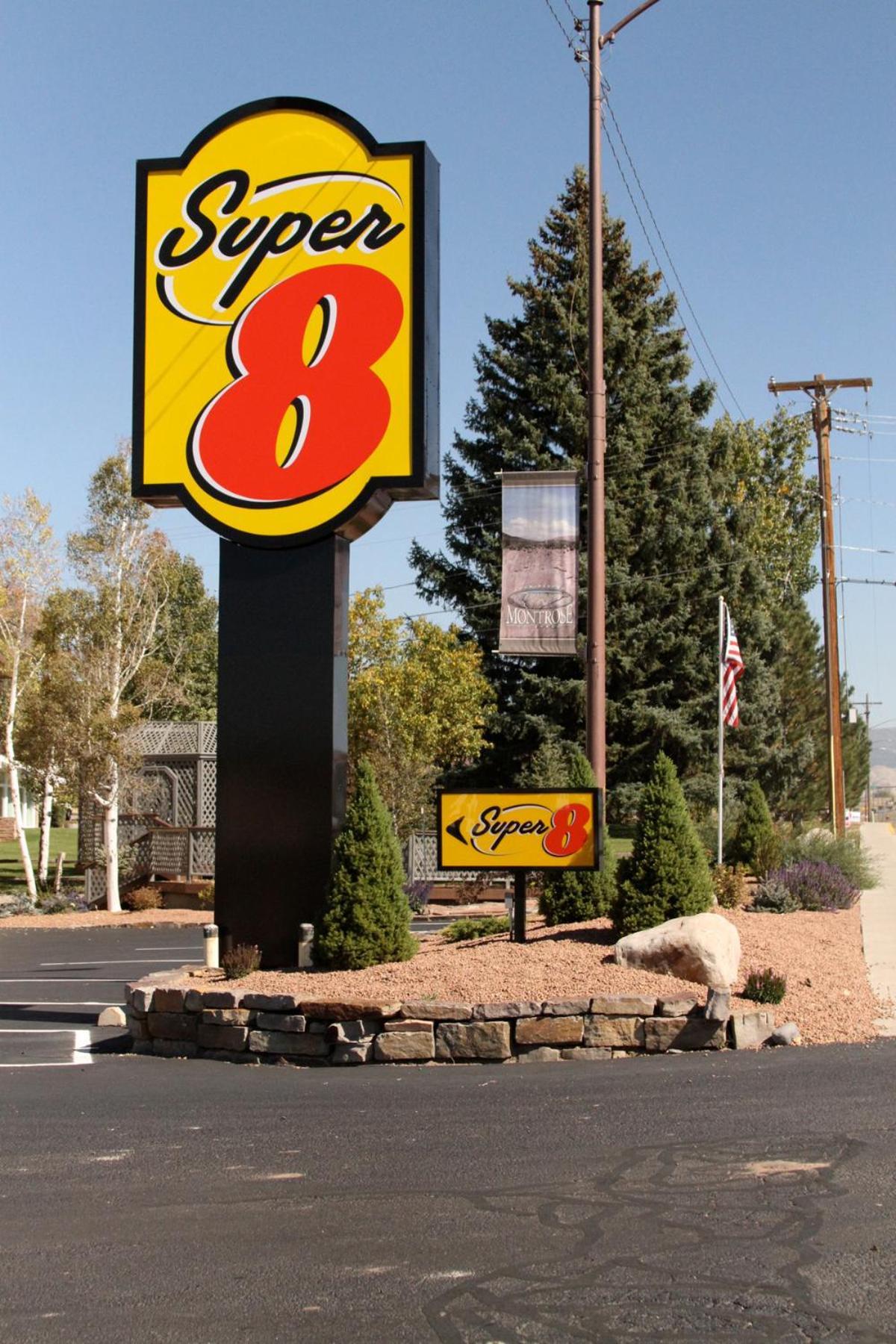 Motel Super 8 By Wyndham Montrose Extérieur photo