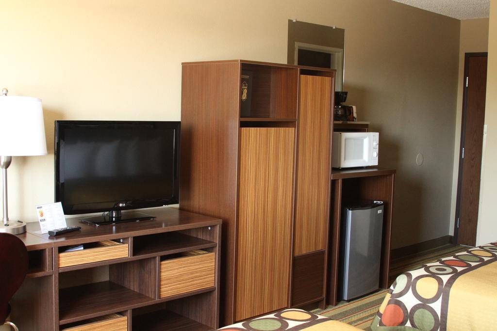Motel Super 8 By Wyndham Montrose Extérieur photo