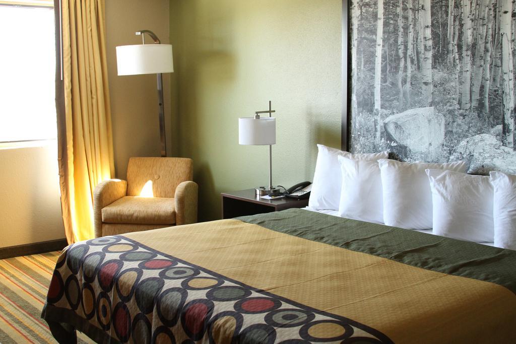 Motel Super 8 By Wyndham Montrose Extérieur photo